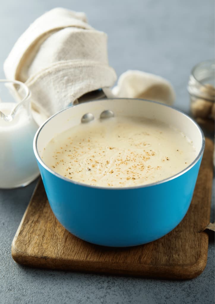 Béchamel vegan : la meilleur recette de cette sauce magique