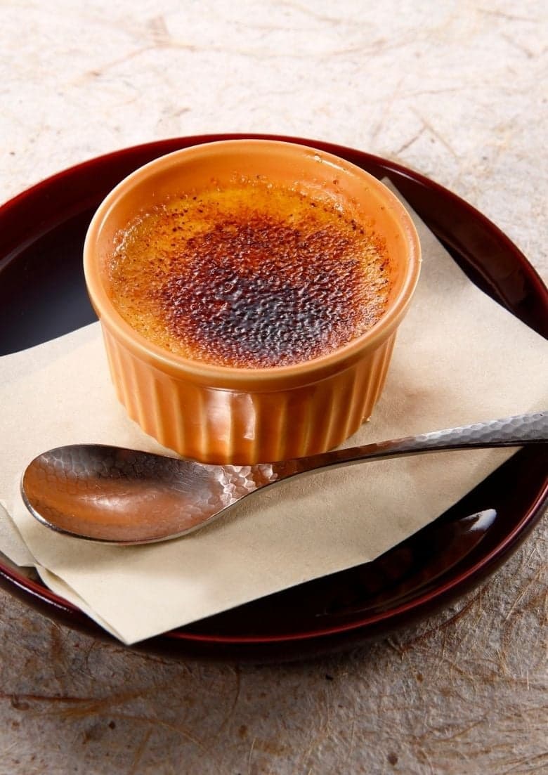 Crème brûlée vegan : une recette facile et réconfortante