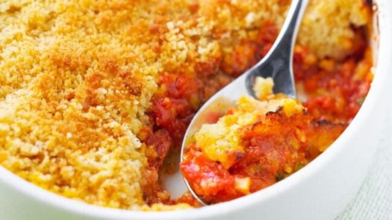 Un crumble salé vegan aux tomates