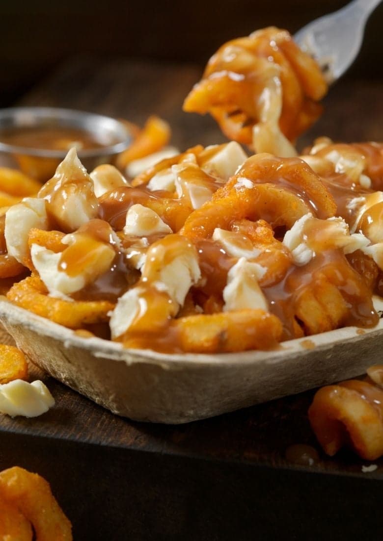 Poutine vegan : la meilleure recette québécoise familiale