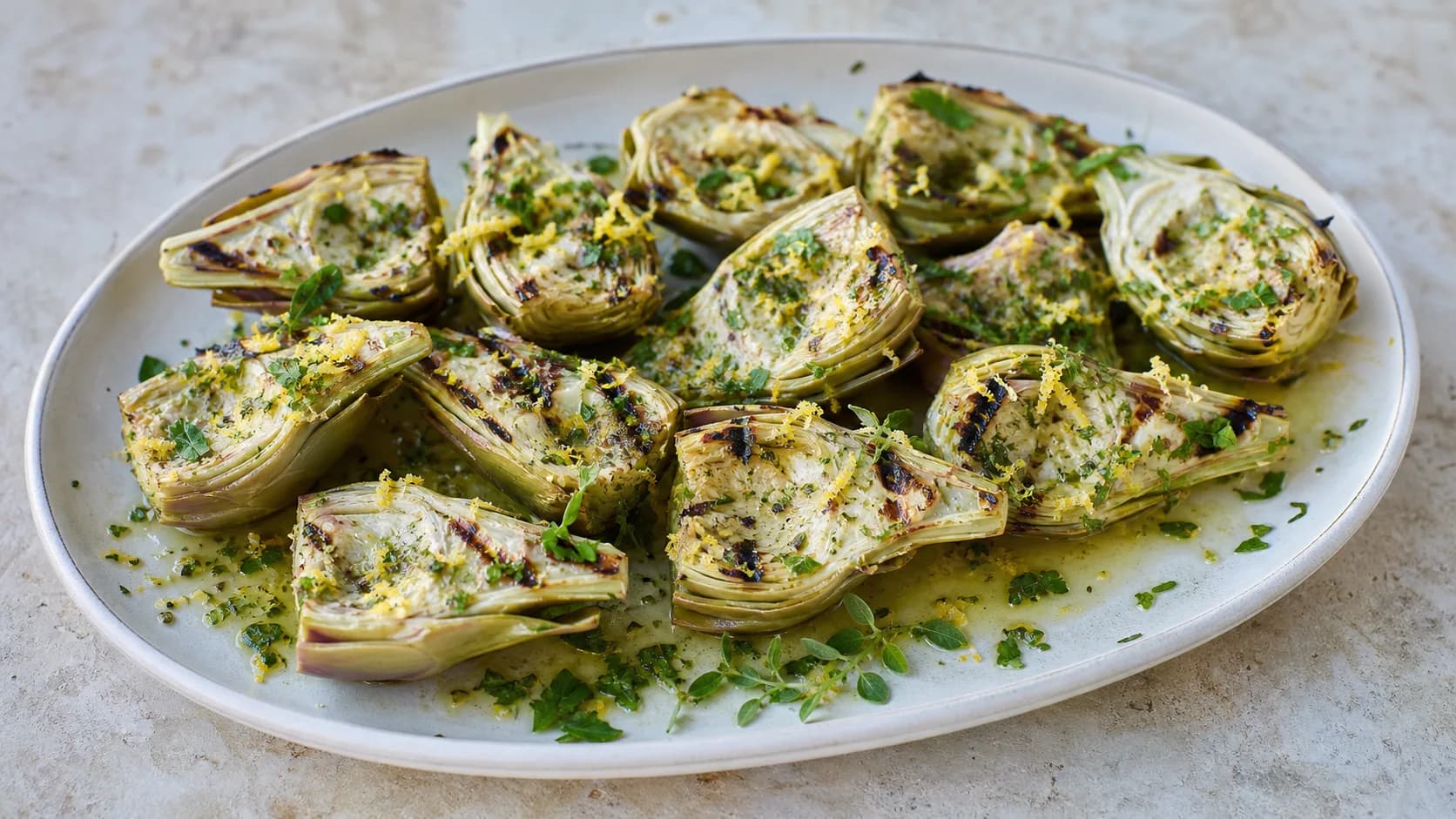 Artichauts grillés dans la marinade