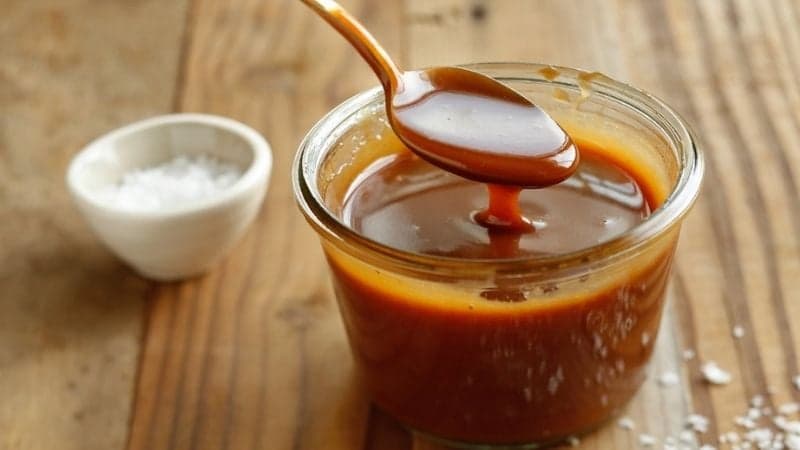 Un caramel vegan avec de la fleur de sel pour des desserts onctueux