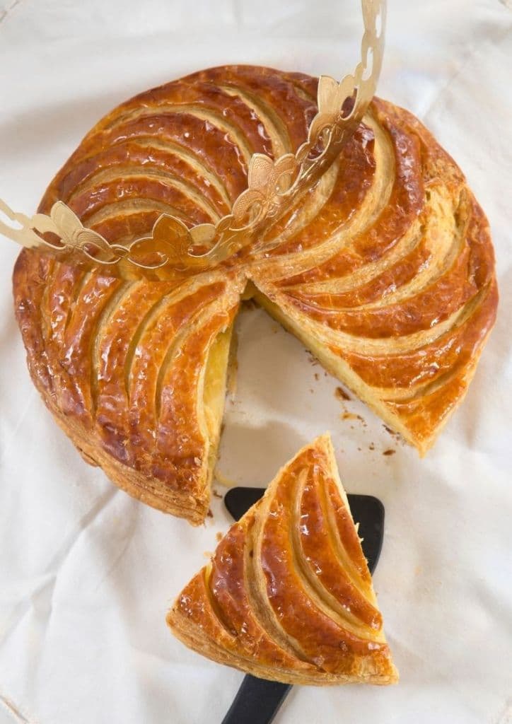 Una galette des rois avec de la frangipane vegan