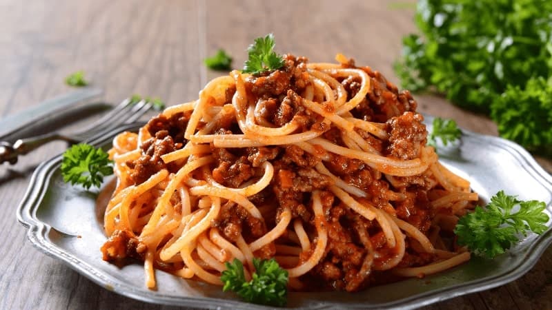 Des pâtes bolognaise avec le meilleur haché végétal